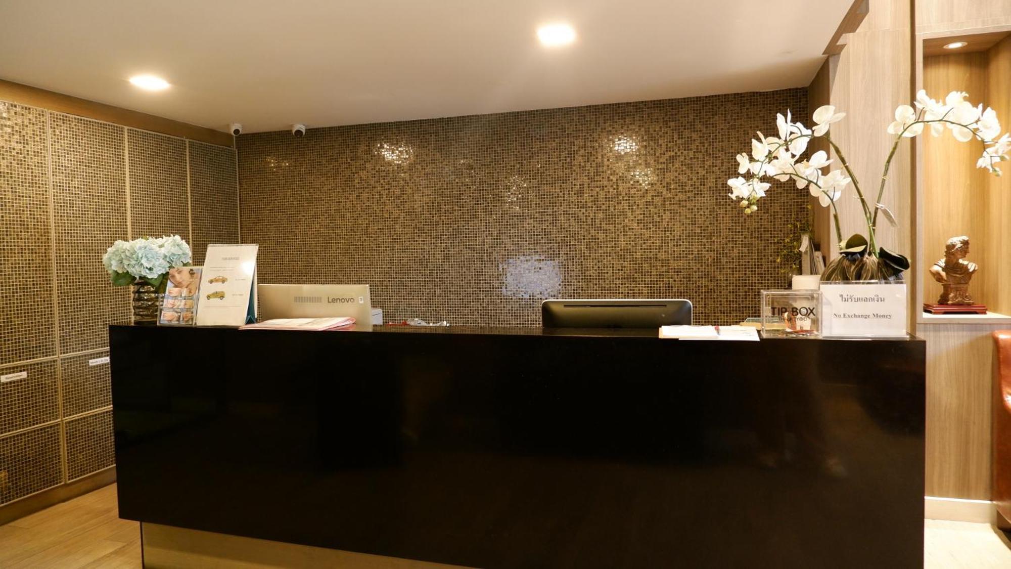 18 Residence Bangkok Exterior photo